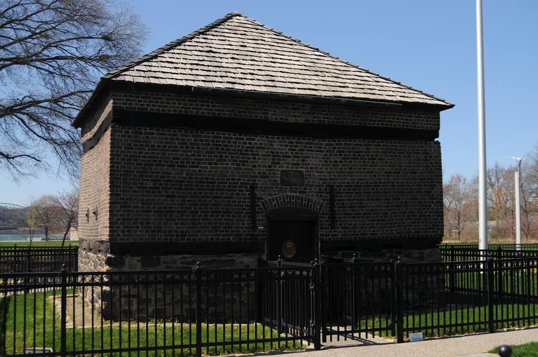 Fort Pitt Block House