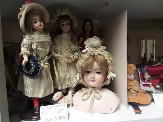 Musee du Jouet et de la Poupee Ancienne