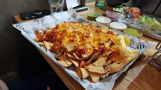 NINE Sports Bar & Lounge