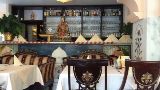 Taj Mahal Restaurant