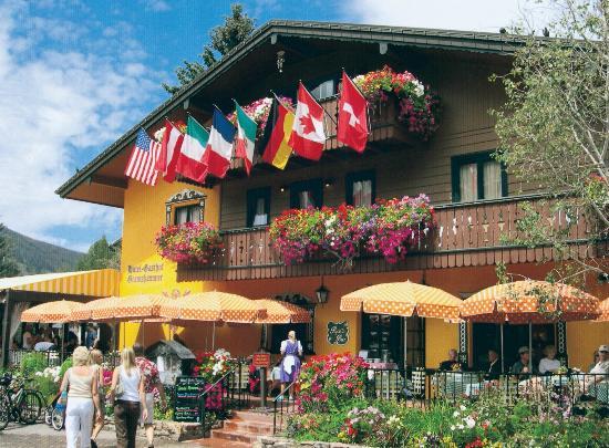 Pepi's Bar & Restaurant