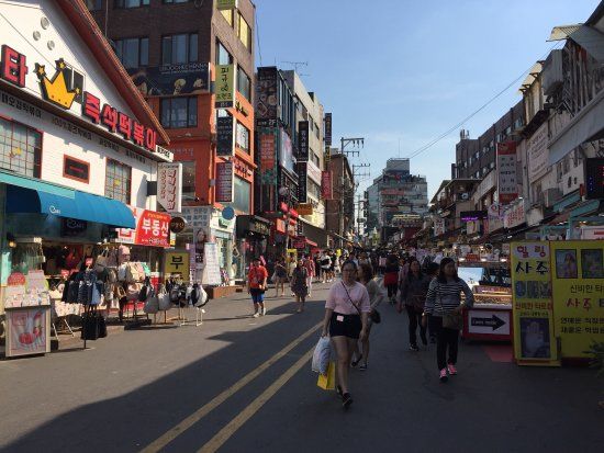 Hongik University Street