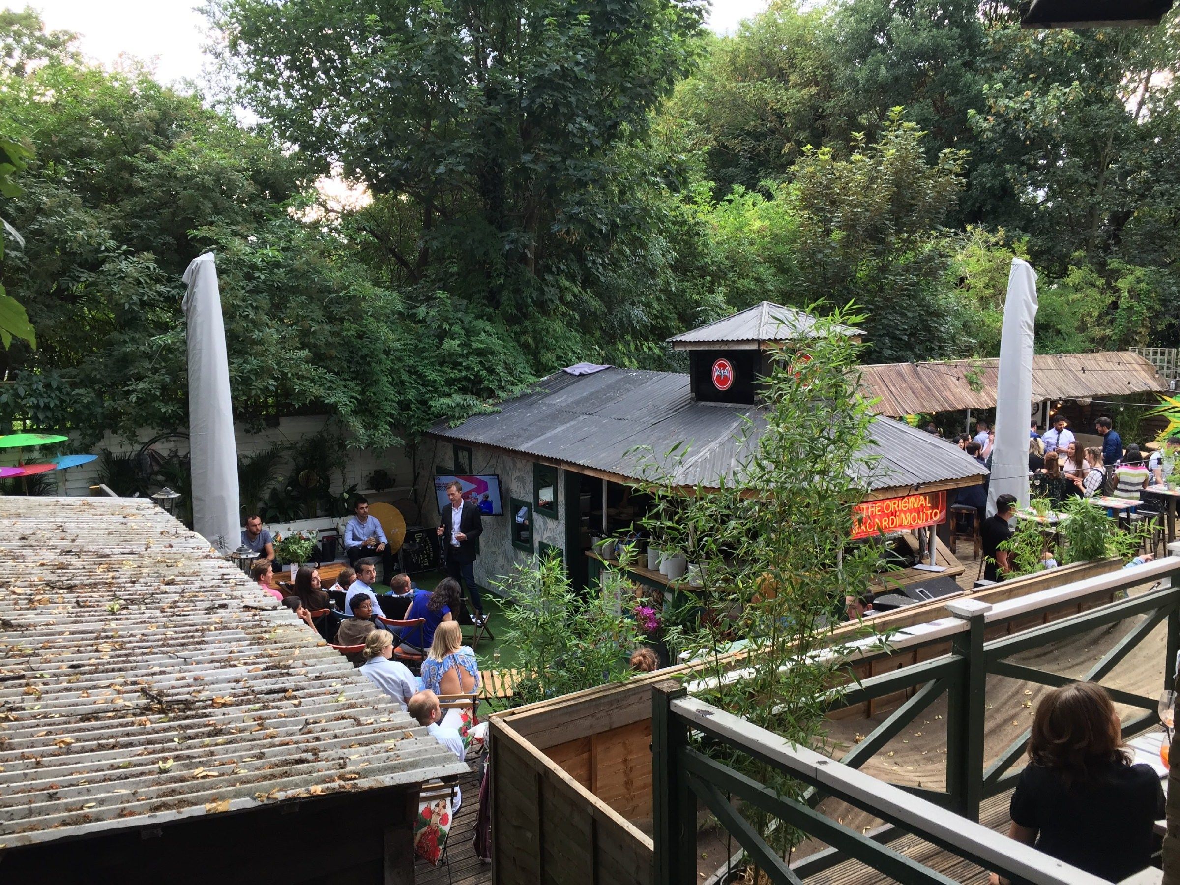 Kings Head & Courtyard